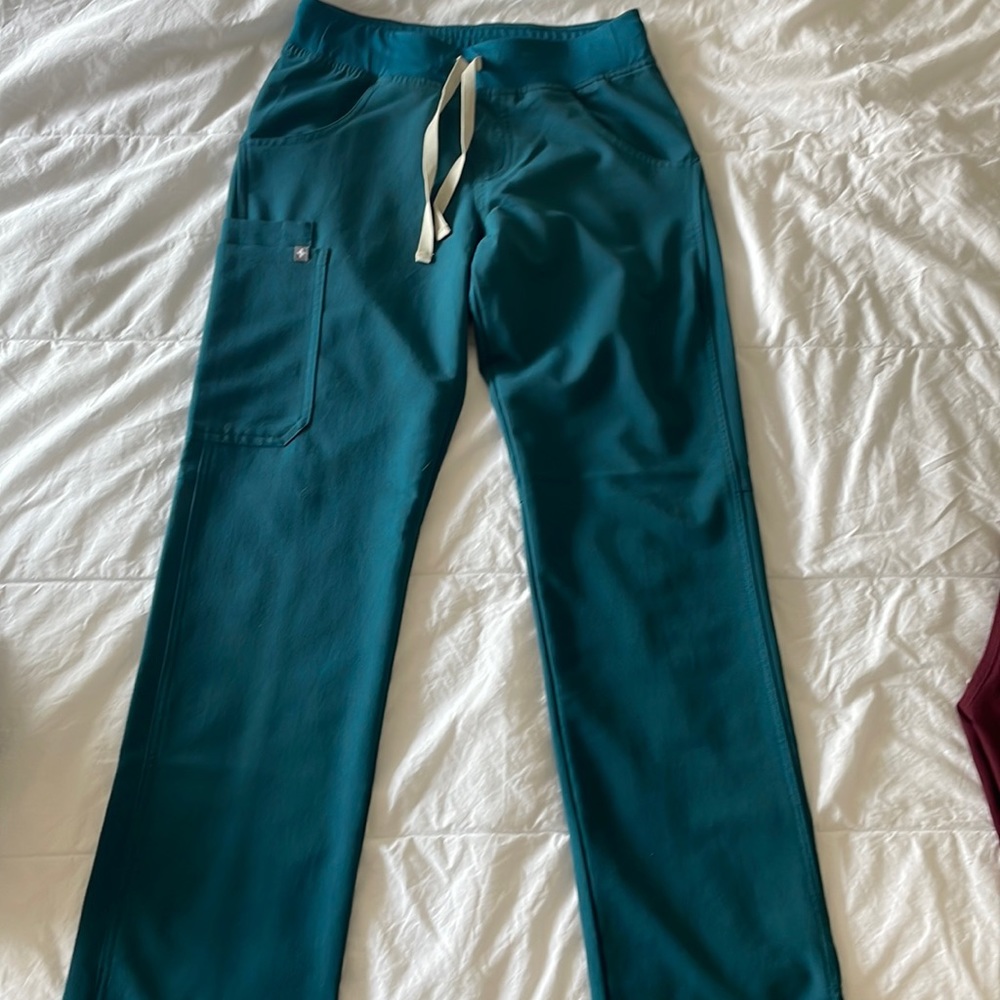 FIGS Cargo Pants Women